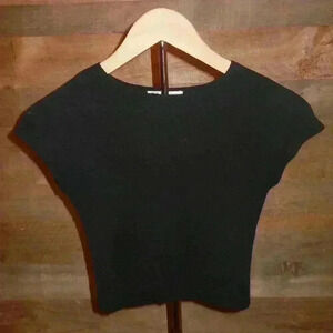 Zara black cropped t-shirt - M